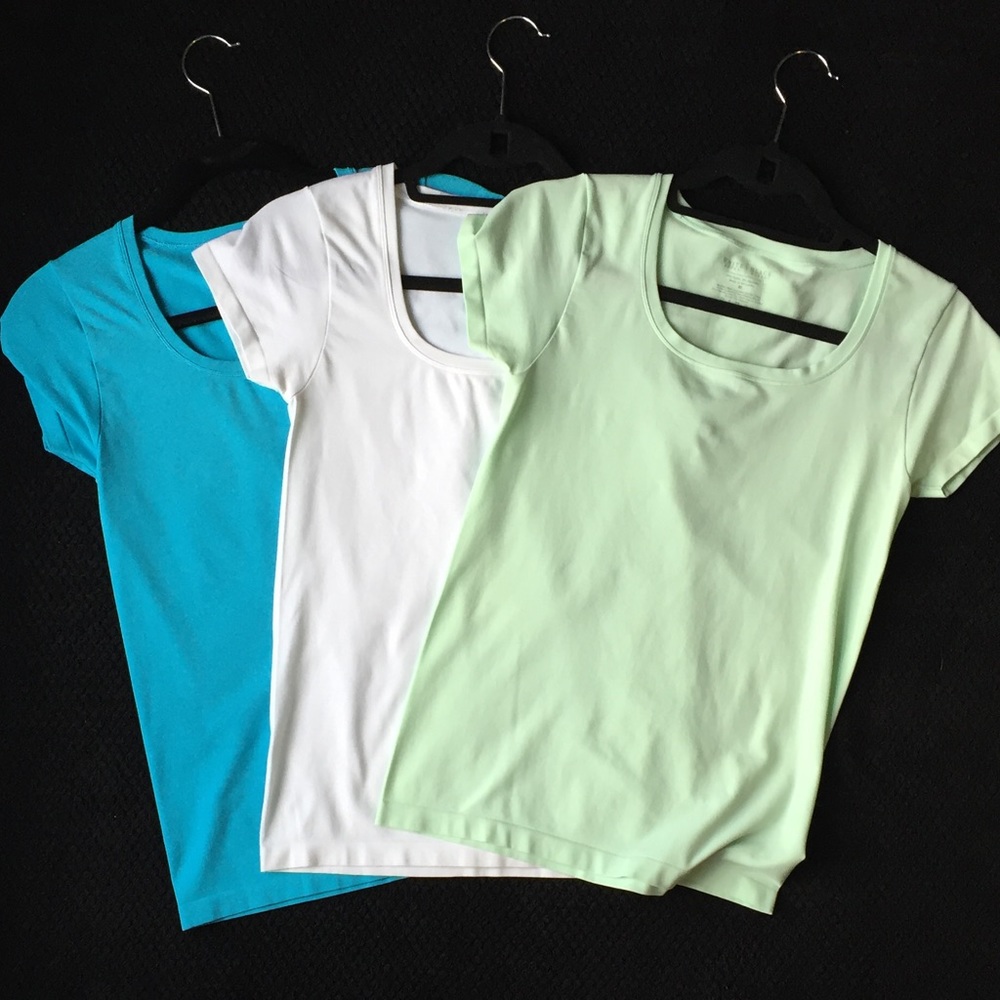 White House Black Market Set of 3 Seamless Tees M